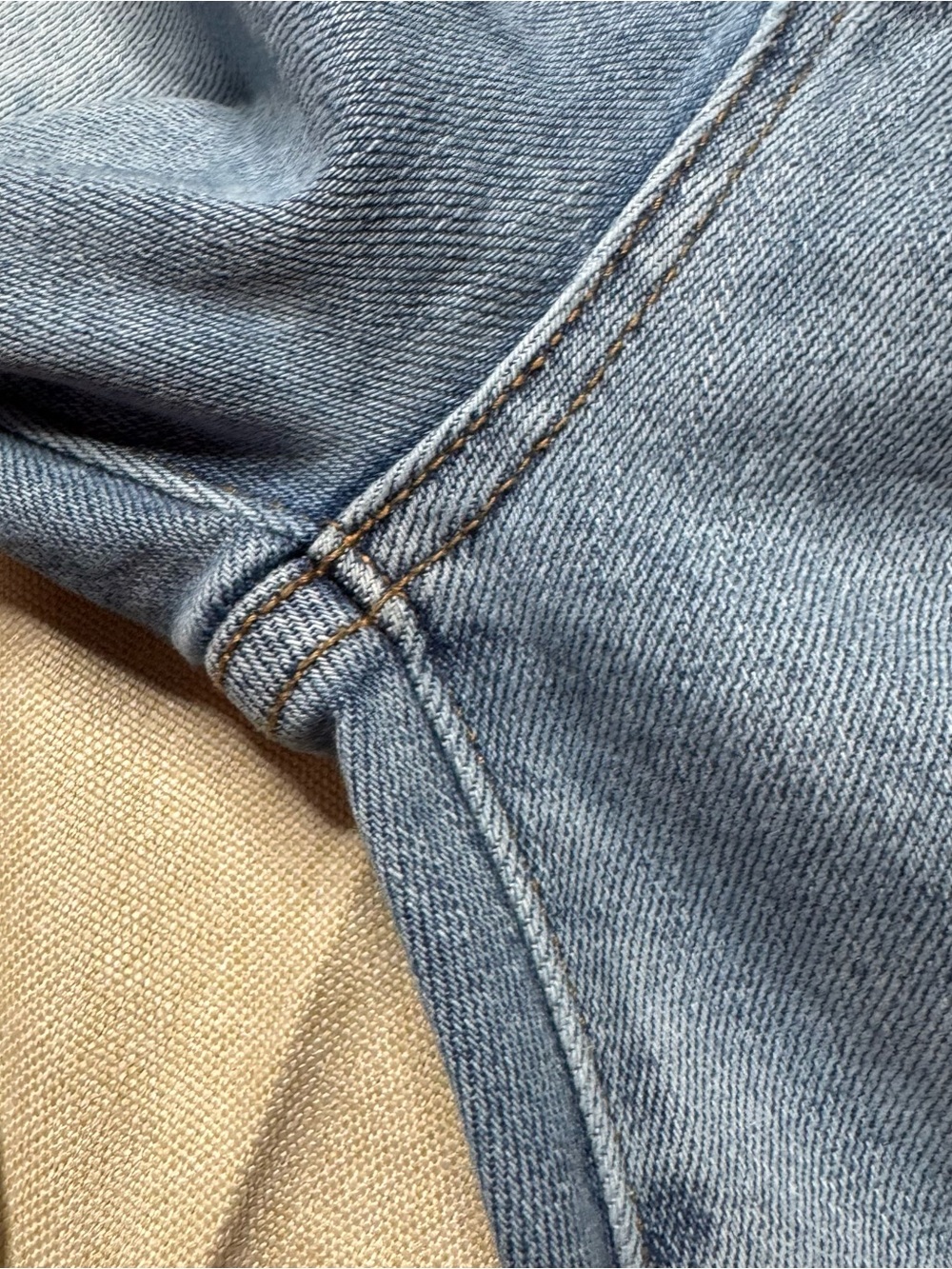 Risen High Rise Flare Jeans Raw Hem Light Wash Stretch Size 7/28 - Picture 7 of 12